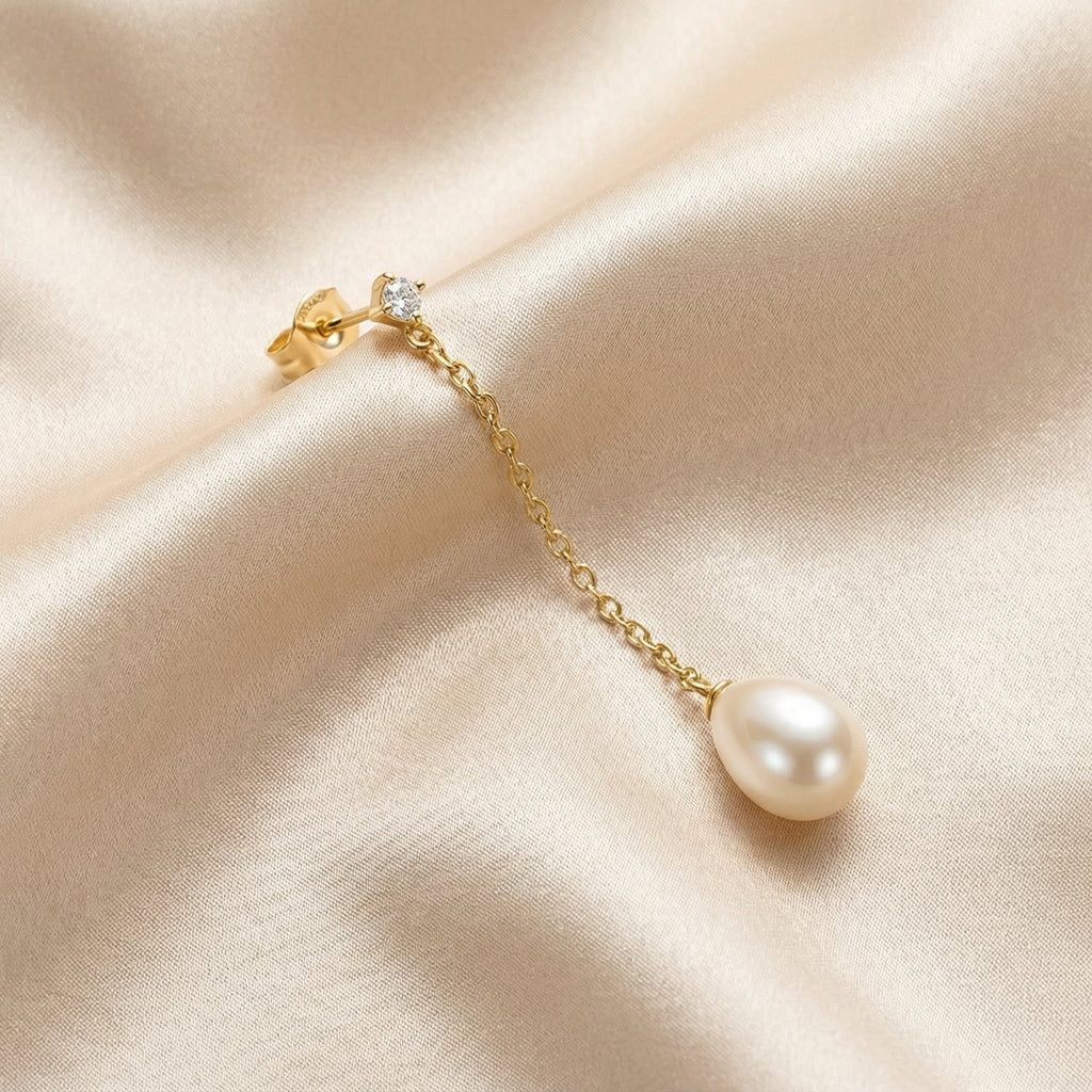 Butigini Royale Pearl Chain Earrings
