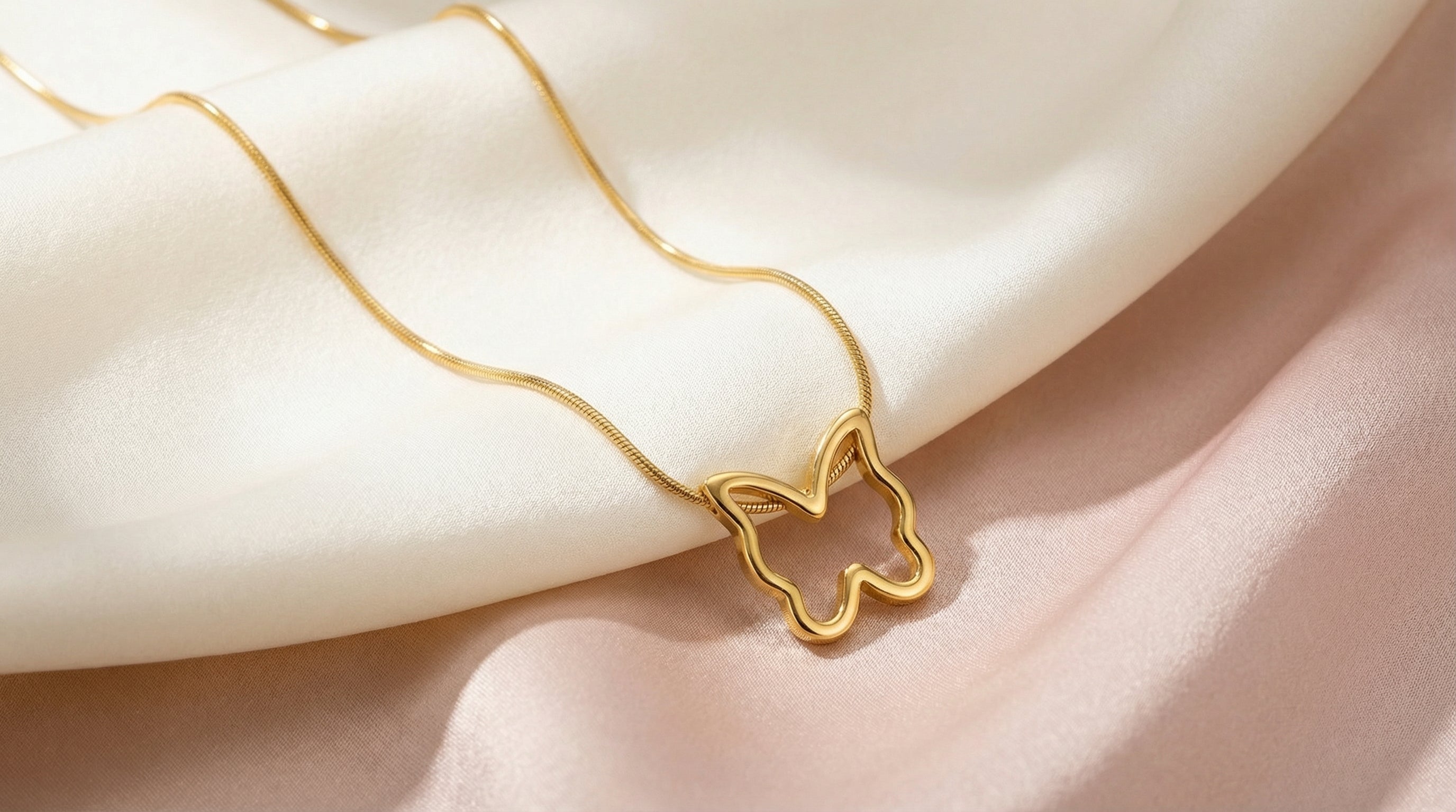Butigini Mira Flutter Necklace