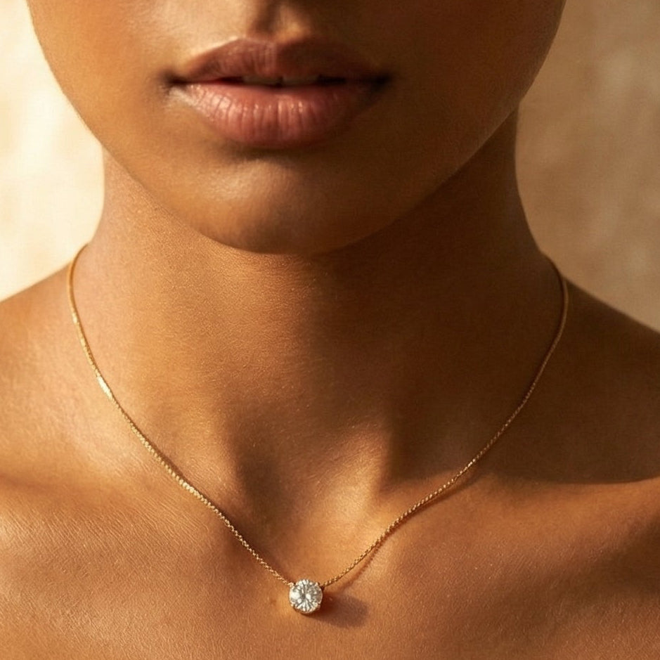 Butigini Bare Glow Necklace