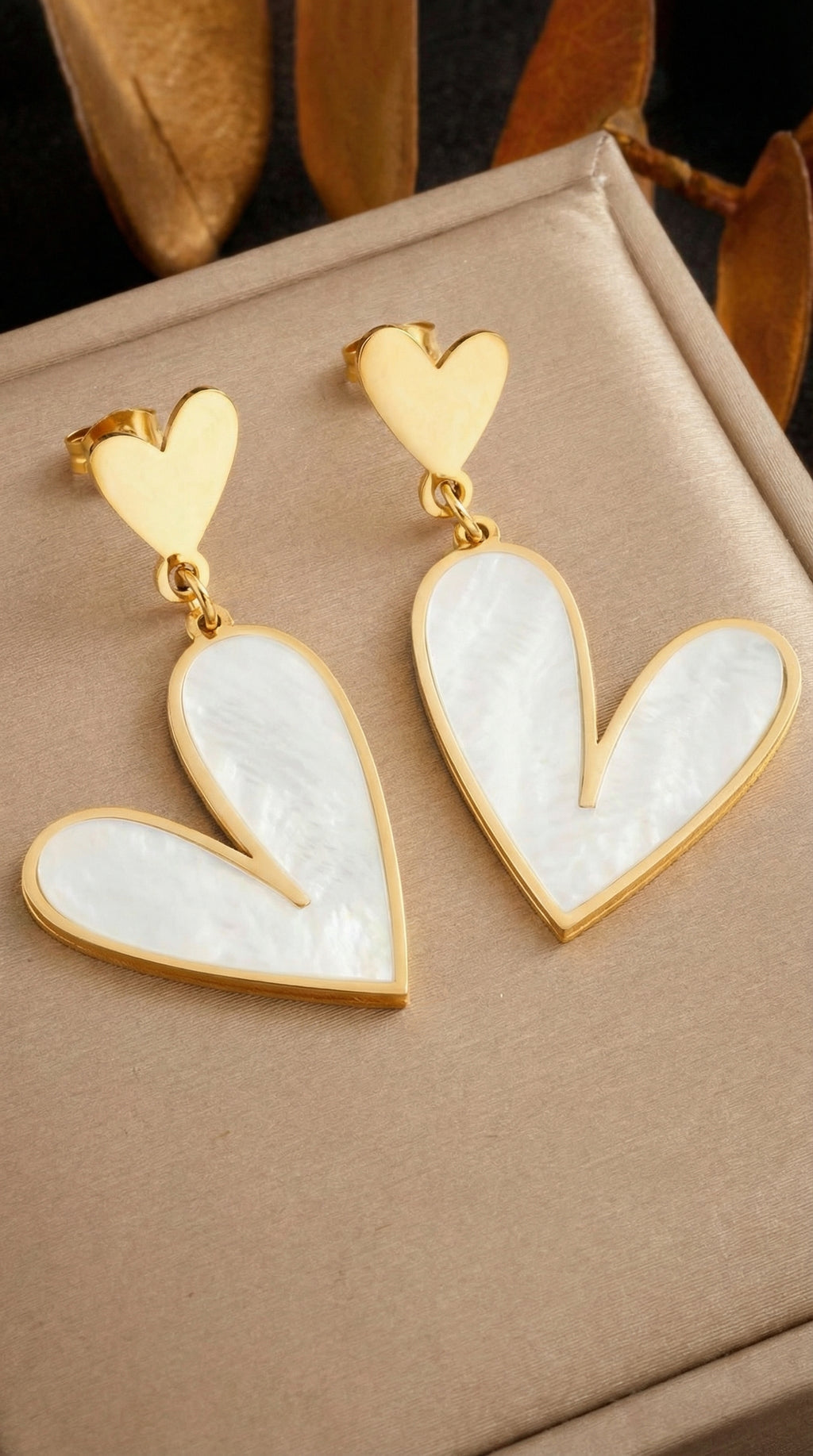 Butigini Amore Glow Drop Earrings