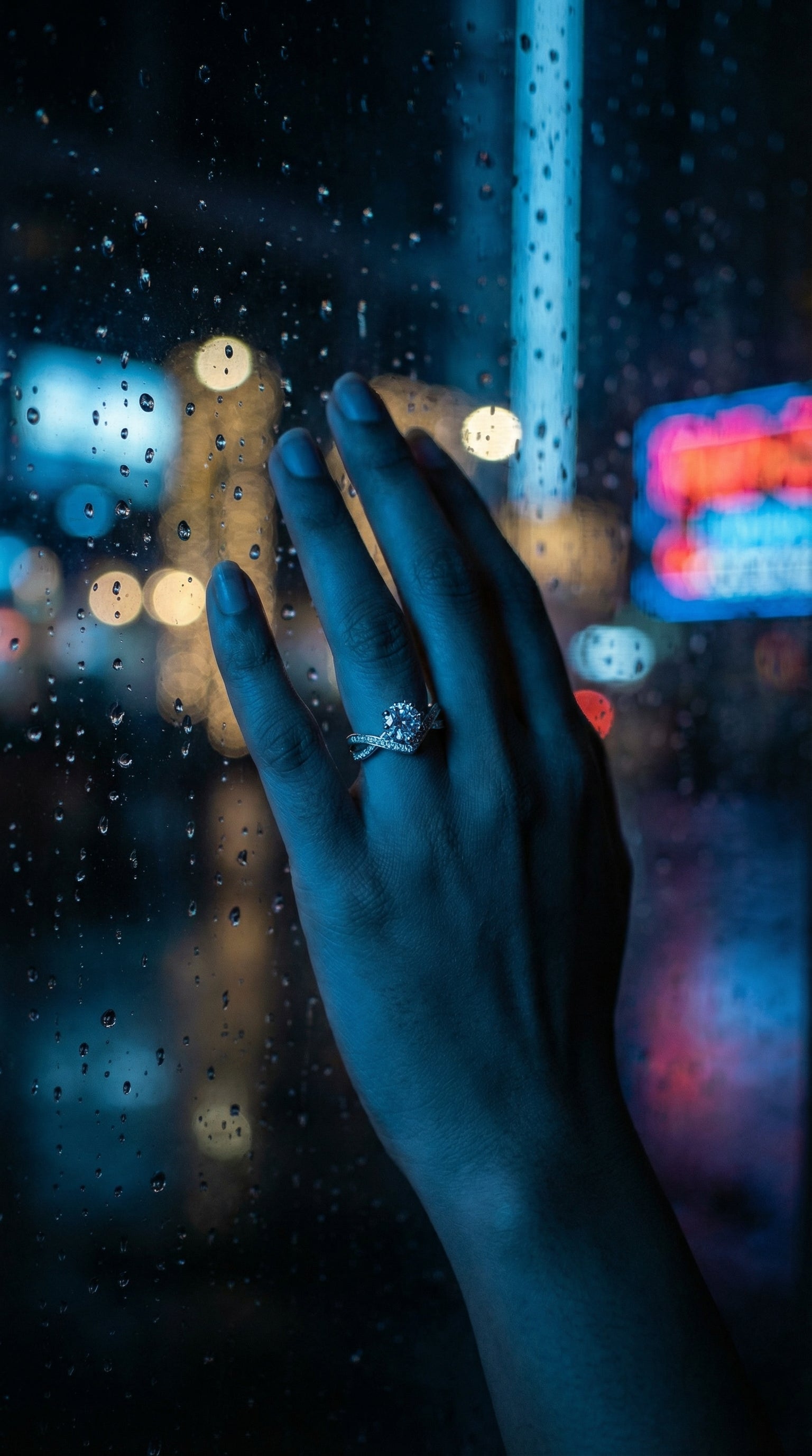 Butigini Celestia Curve Solitaire Finger Ring