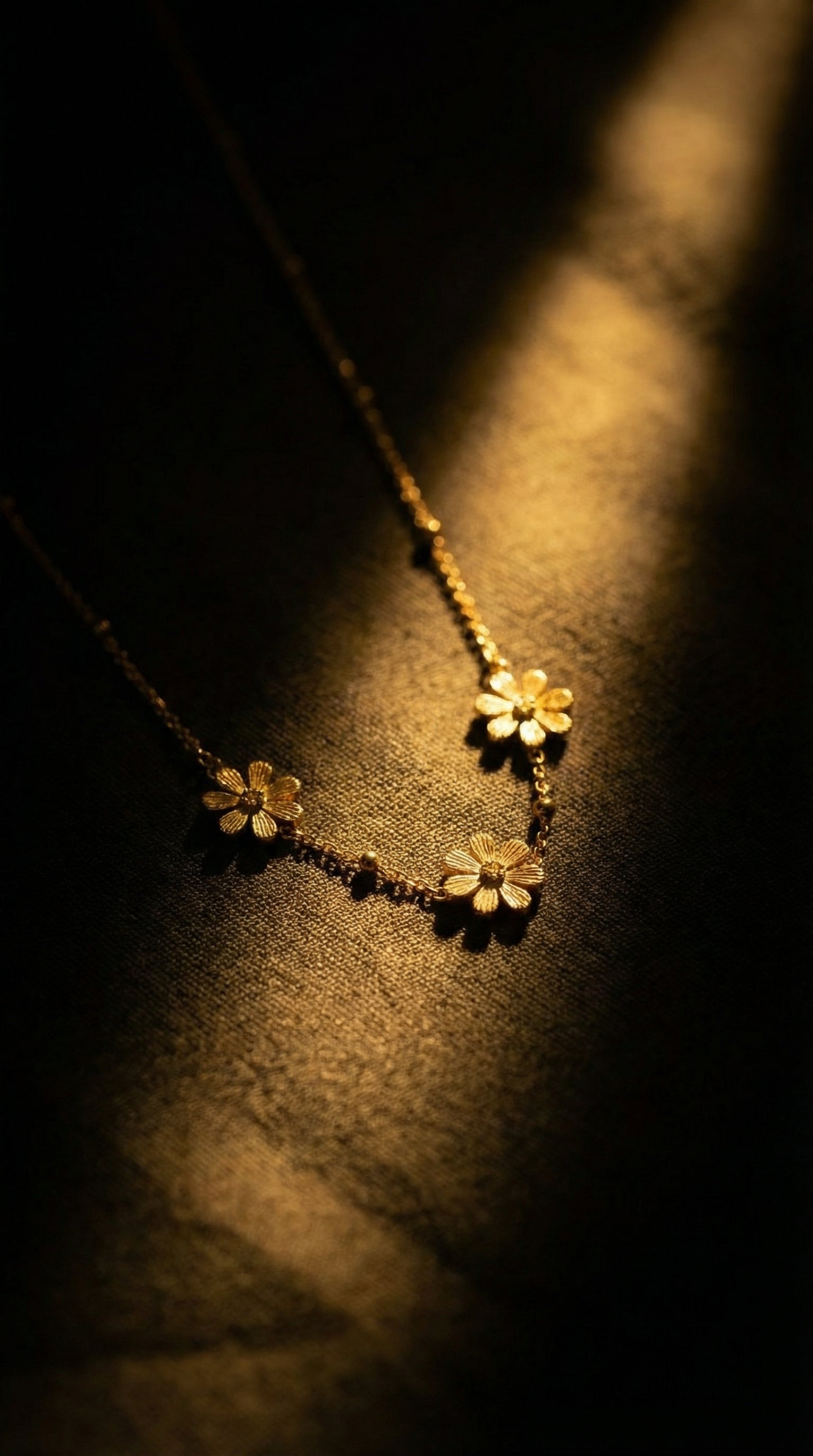 Butigini Gold Plated Anti Tarnish Triple Daisy Floral Pendant Necklace